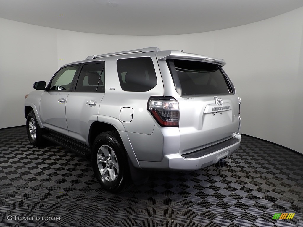 2018 4Runner SR5 4x4 - Classic Silver Metallic / Black photo #10