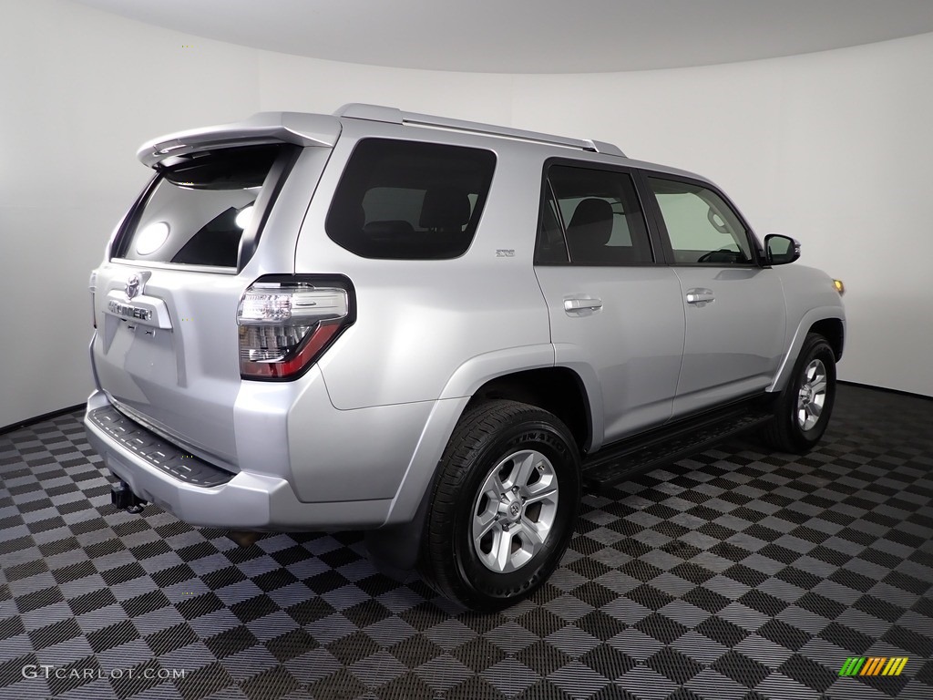 2018 4Runner SR5 4x4 - Classic Silver Metallic / Black photo #14