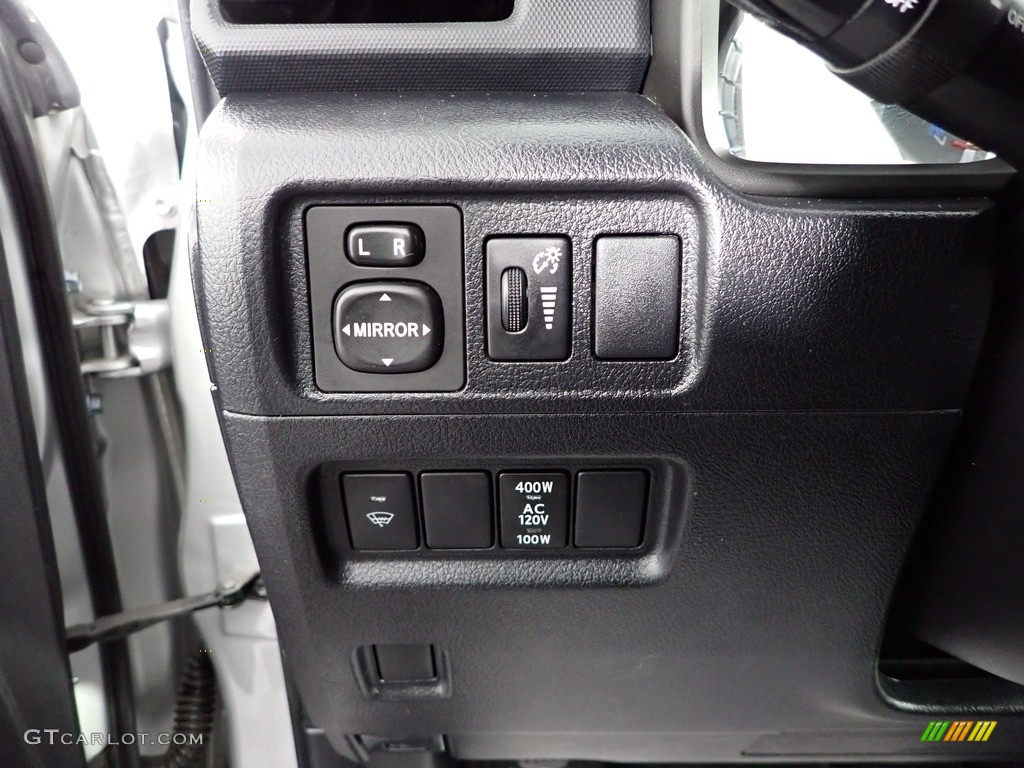 2018 4Runner SR5 4x4 - Classic Silver Metallic / Black photo #19