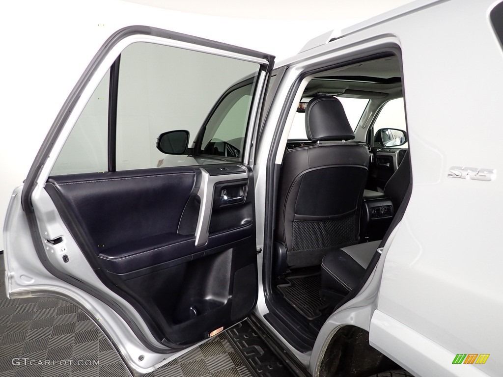 2018 4Runner SR5 4x4 - Classic Silver Metallic / Black photo #27