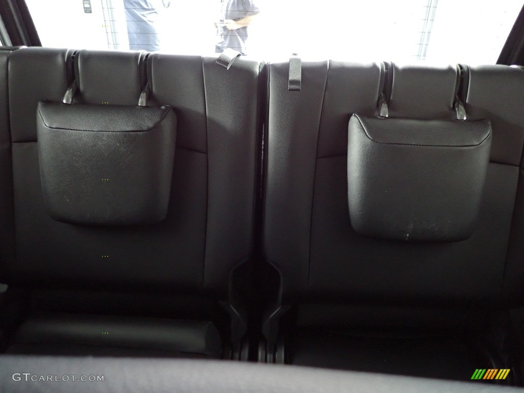 2018 4Runner SR5 4x4 - Classic Silver Metallic / Black photo #29