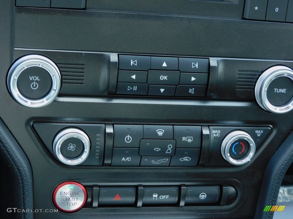 2022 Ford Mustang GT Fastback Controls Photo #143967554