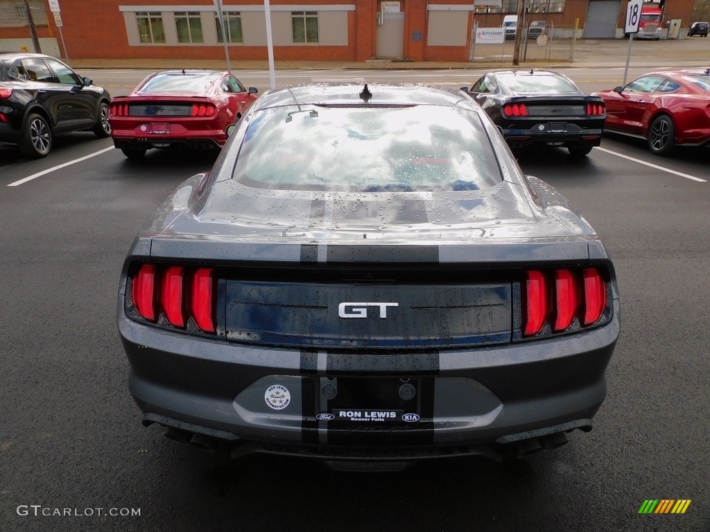 2022 Mustang GT Premium Fastback - Carbonized Gray Metallic / Showstopper Red photo #3