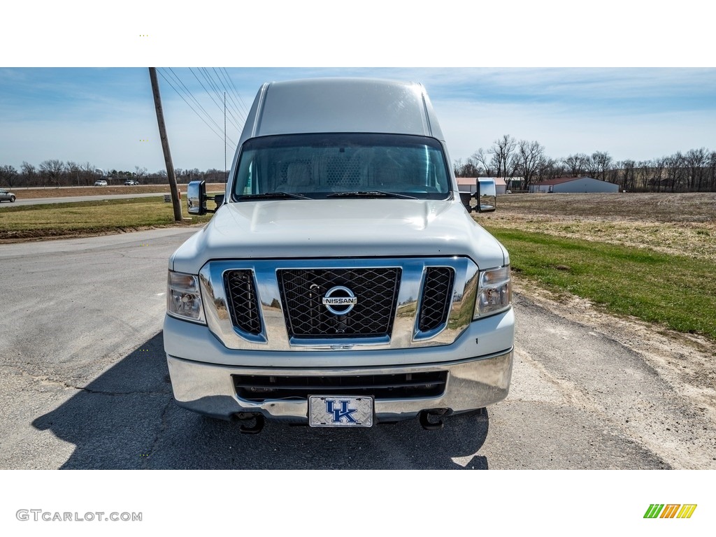 2013 NV 2500 HD S High Roof - Glacier White / Gray photo #9