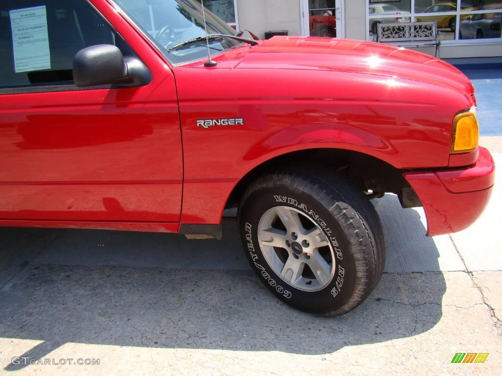 2003 Ranger Edge SuperCab 4x4 - Bright Red / Dark Graphite photo #16