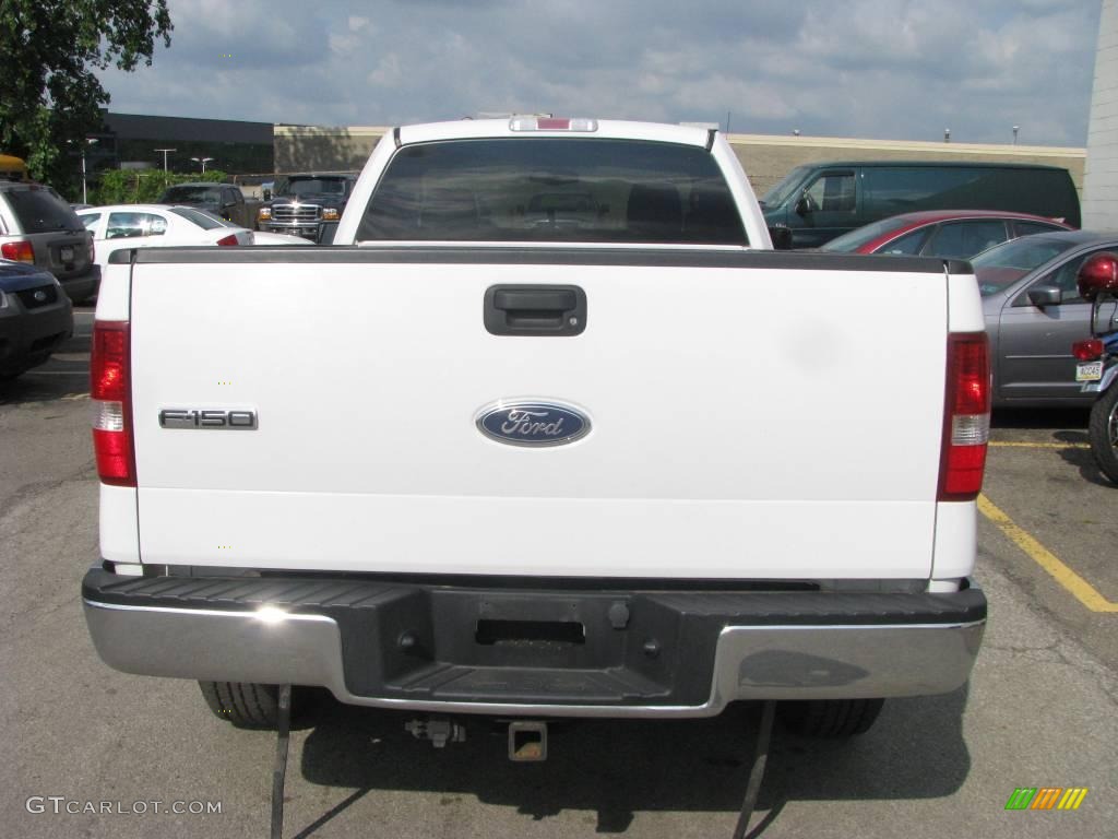 2004 F150 XLT Regular Cab 4x4 - Oxford White / Dark Flint photo #4