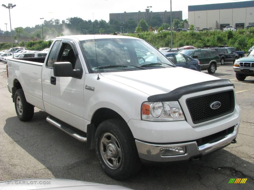 2004 F150 XLT Regular Cab 4x4 - Oxford White / Dark Flint photo #6