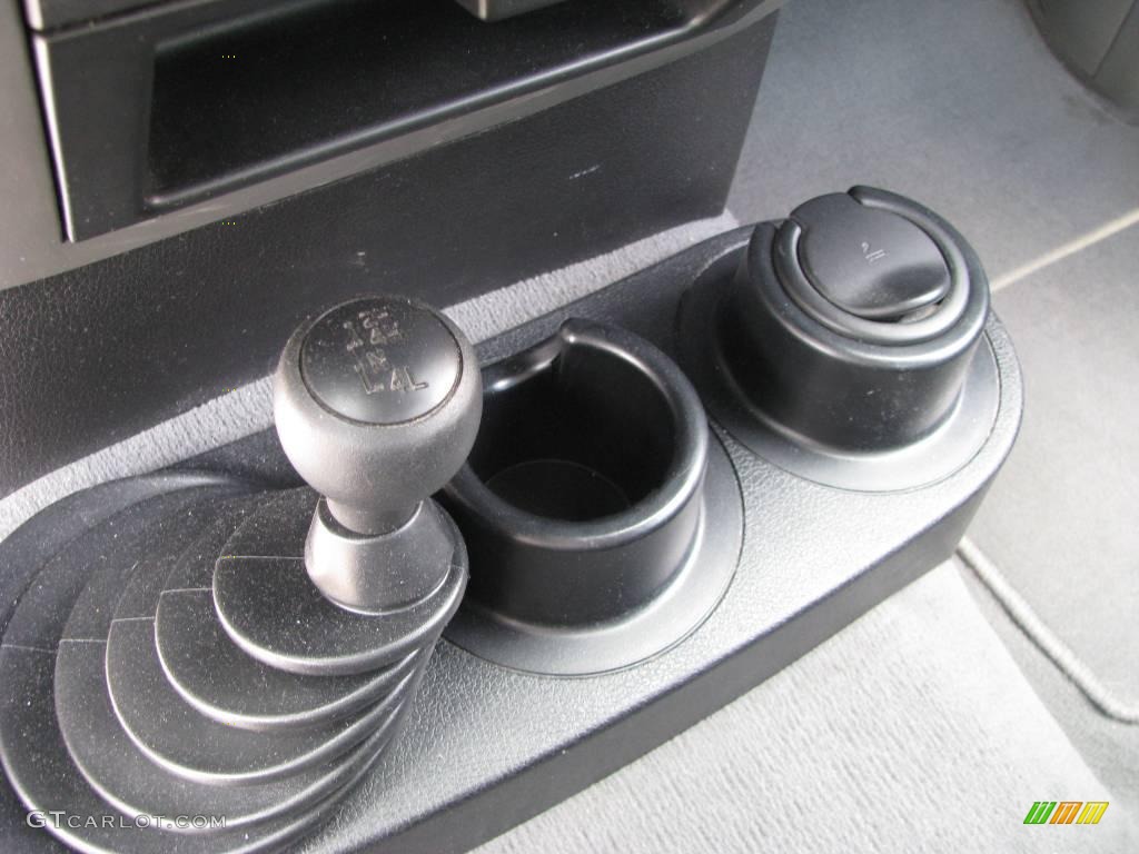 2004 F150 XLT Regular Cab 4x4 - Oxford White / Dark Flint photo #9