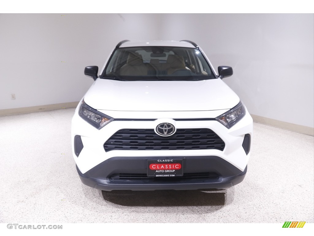 2019 RAV4 LE - Super White / Black photo #2