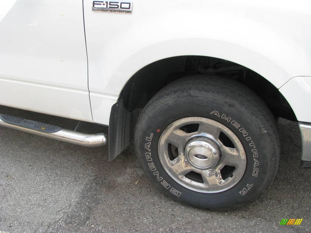 2004 F150 XLT Regular Cab 4x4 - Oxford White / Dark Flint photo #13