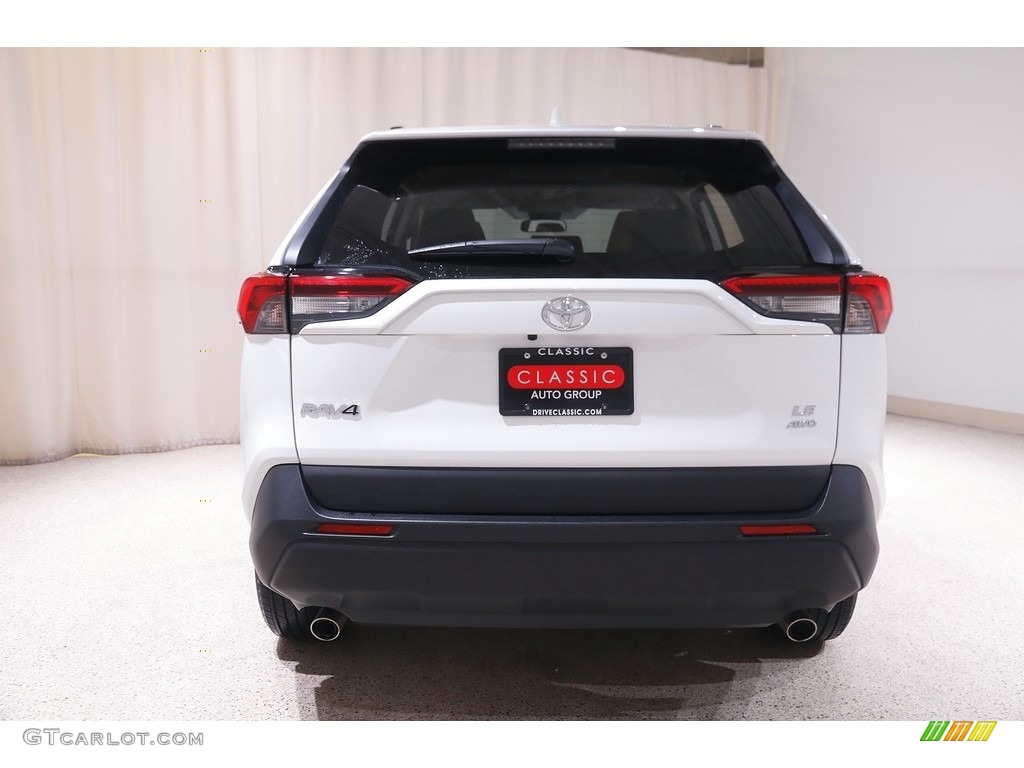 2019 RAV4 LE - Super White / Black photo #17