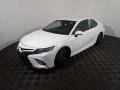 Super White - Camry SE Photo No. 9