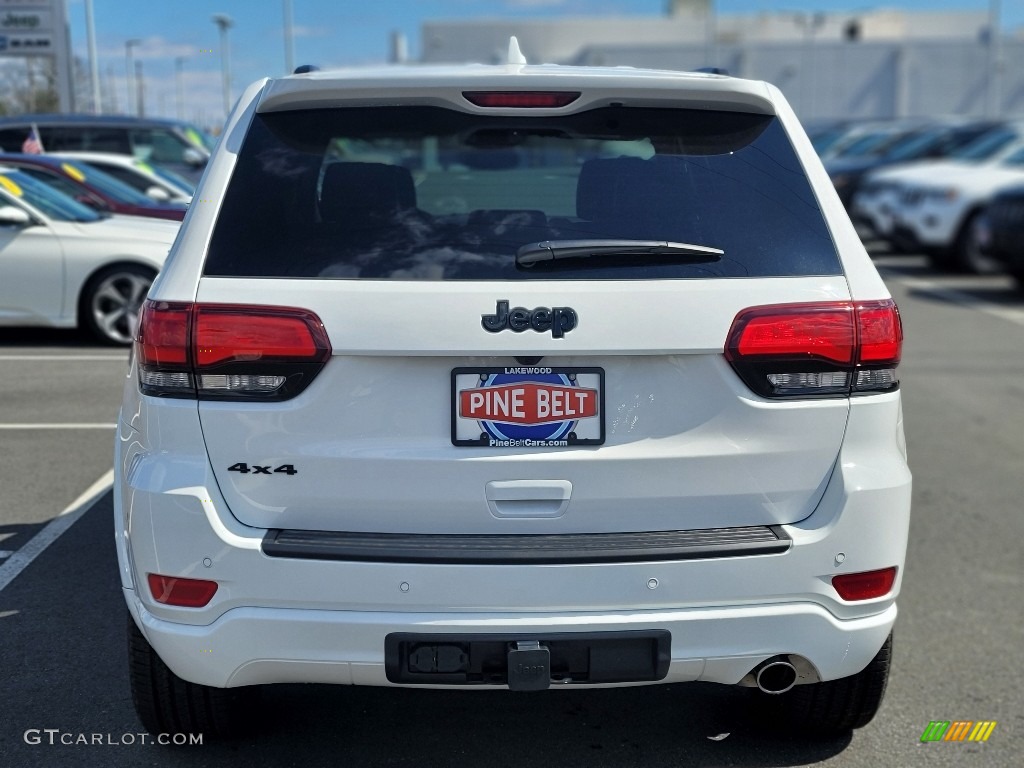 2022 Grand Cherokee Laredo X 4x4 - Bright White / Black photo #5