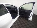 Super White - Camry SE Photo No. 37
