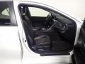 Super White - Camry SE Photo No. 38