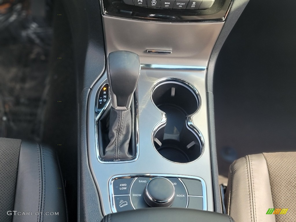 2022 Grand Cherokee Laredo X 4x4 - Bright White / Black photo #8