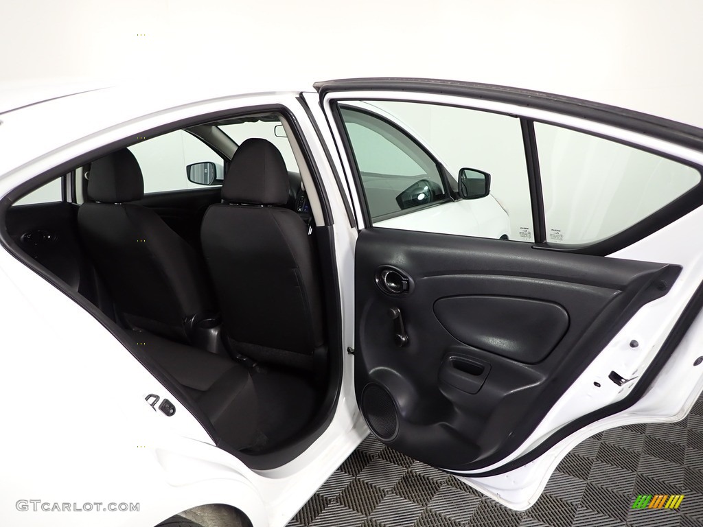 2019 Versa S Plus - Fresh Powder White / Charcoal photo #27