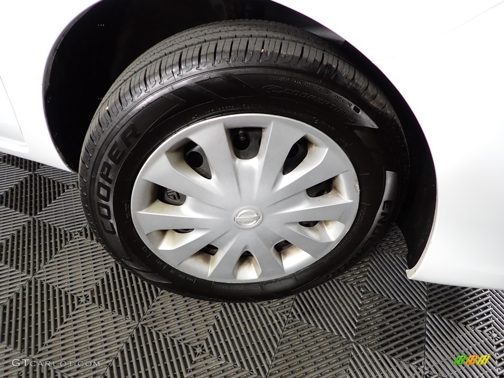 2019 Versa S Plus - Fresh Powder White / Charcoal photo #29