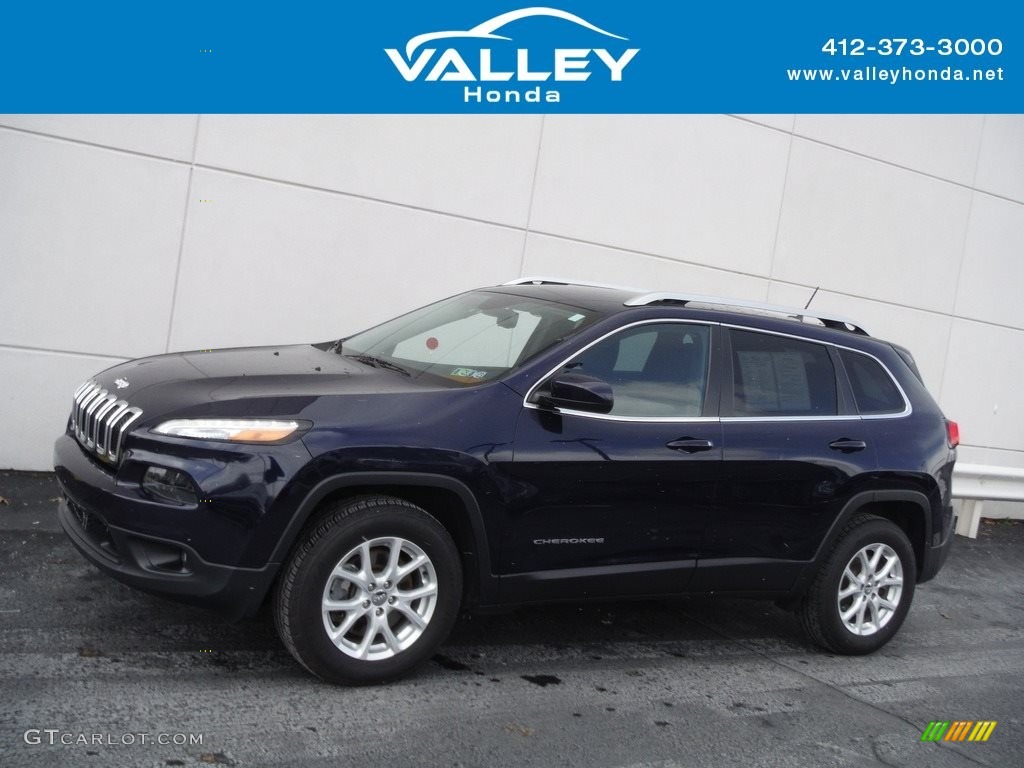 2016 Cherokee Latitude 4x4 - True Blue Pearl / Black photo #2