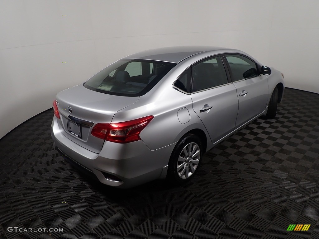 2017 Sentra S - Brilliant Silver / Charcoal photo #15