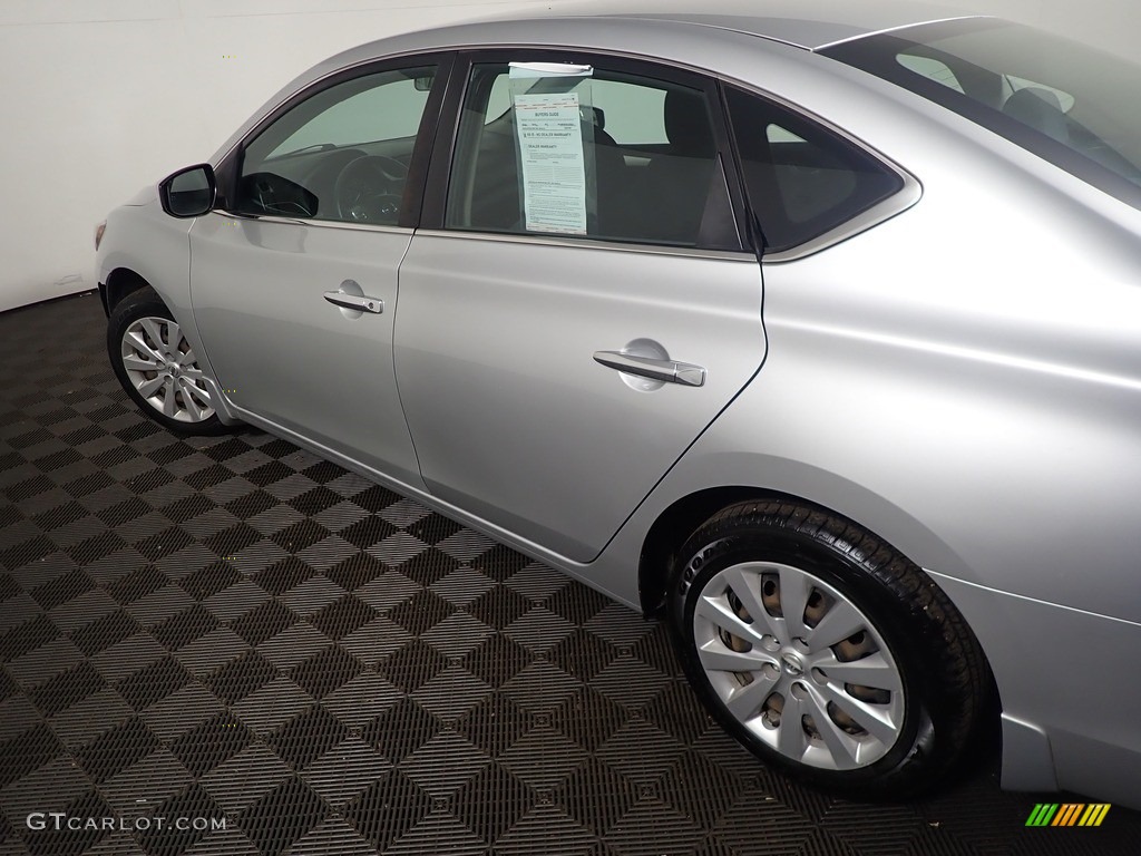 2017 Sentra S - Brilliant Silver / Charcoal photo #16