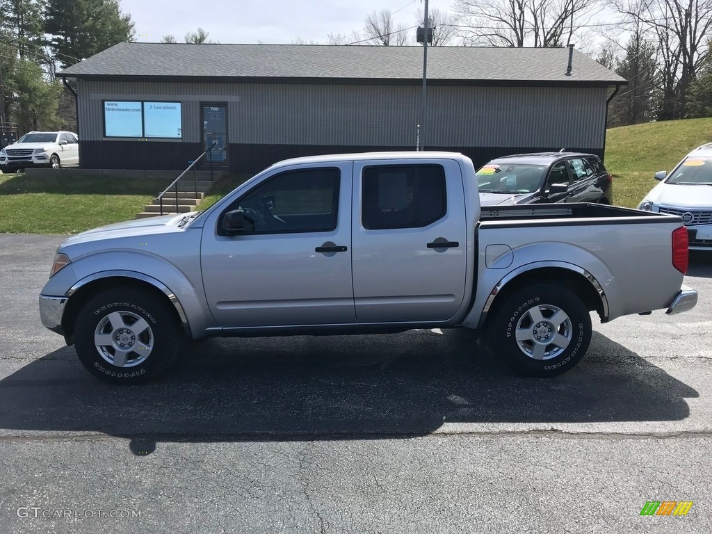 2006 Frontier SE Crew Cab 4x4 - Radiant Silver / Steel photo #1