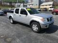 Radiant Silver - Frontier SE Crew Cab 4x4 Photo No. 4