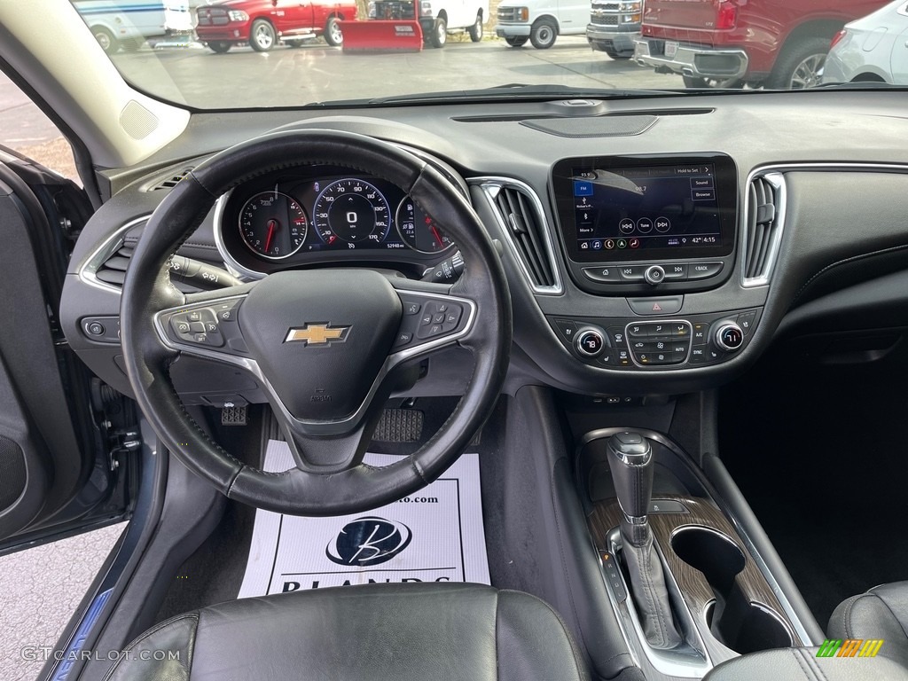 2020 Chevrolet Malibu Premier Dashboard Photos