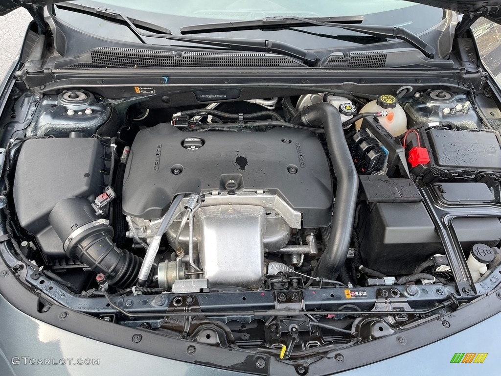 2020 Chevrolet Malibu Premier Engine Photos