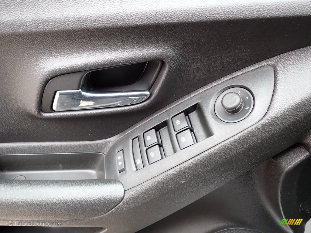 2020 Trax LS AWD - Silver Ice Metallic / Jet Black photo #14