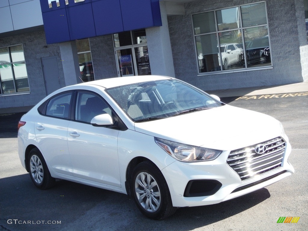 2019 Accent SE - Frost White Pearl / Black photo #1