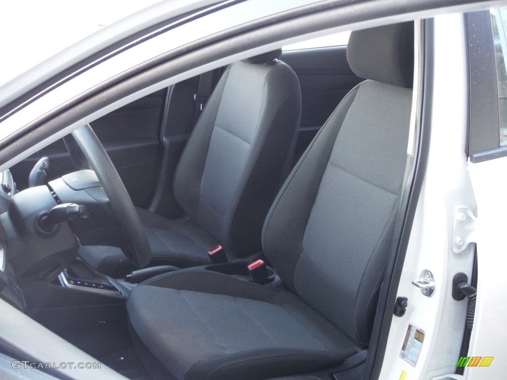 2019 Accent SE - Frost White Pearl / Black photo #12