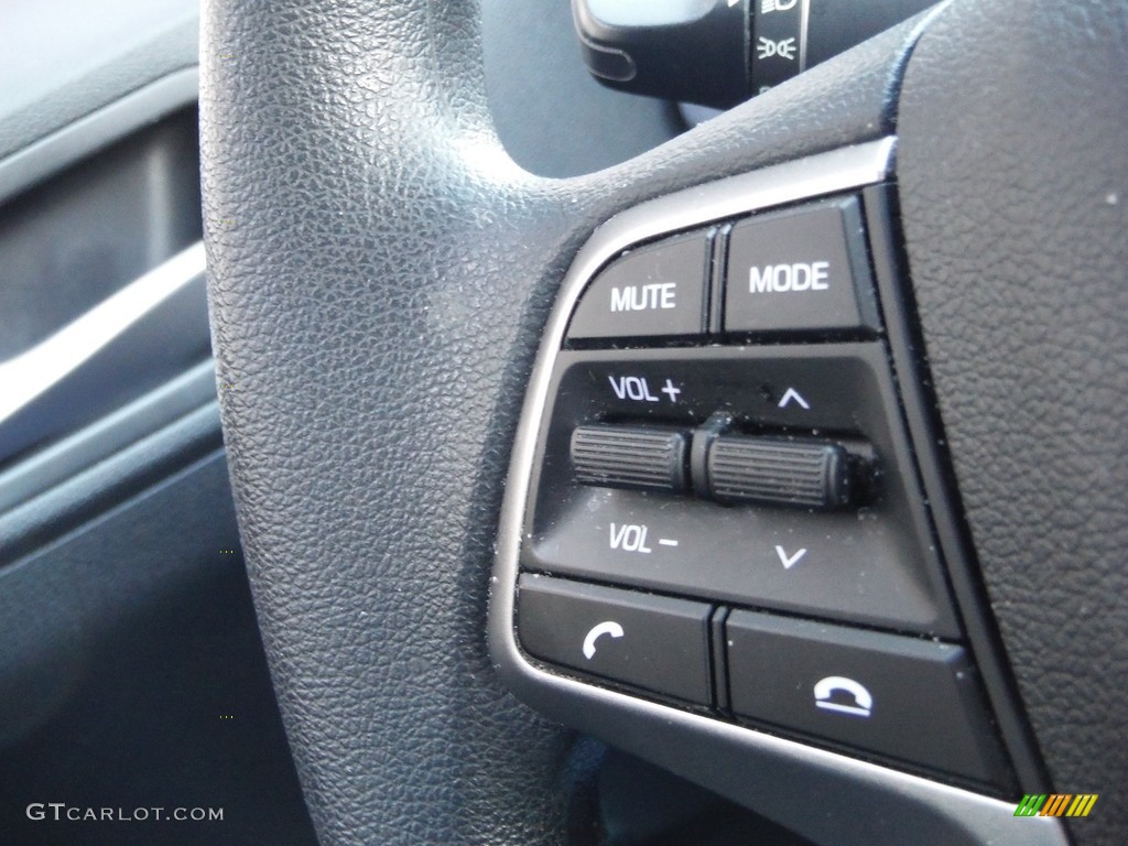 2019 Accent SE - Frost White Pearl / Black photo #19