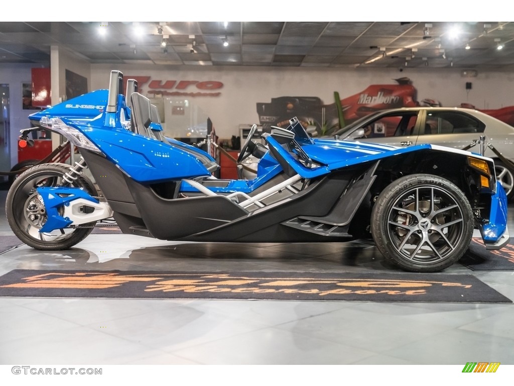 Blue Fire/White 2016 Polaris Slingshot SL Exterior Photo #143985894