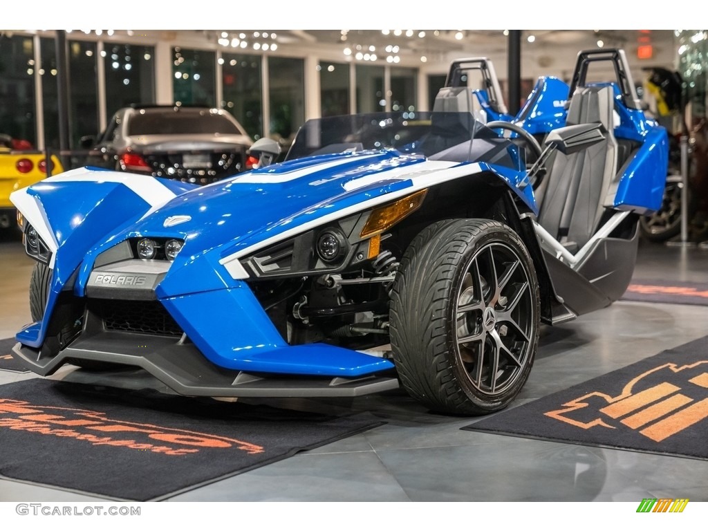 Blue Fire/White 2016 Polaris Slingshot SL Exterior Photo #143986133