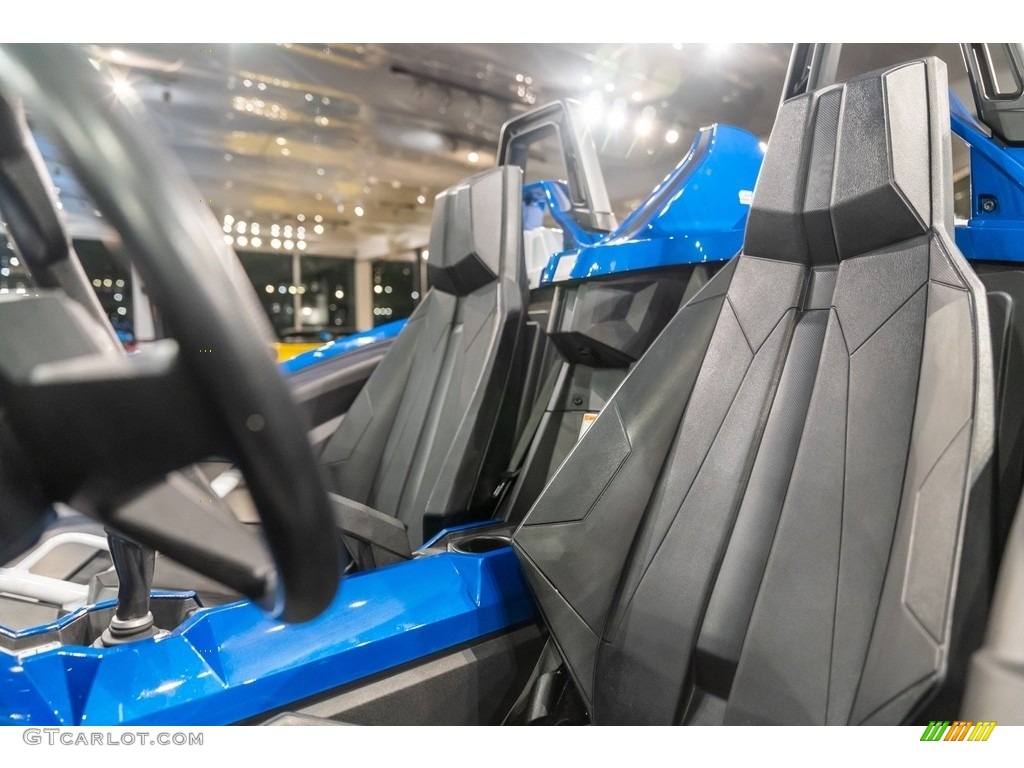 Black Interior 2016 Polaris Slingshot SL Photo #143986458