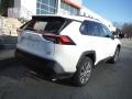 Super White - RAV4 XLE AWD Photo No. 16