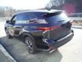 2020 Blueprint Toyota Highlander XLE AWD  photo #15