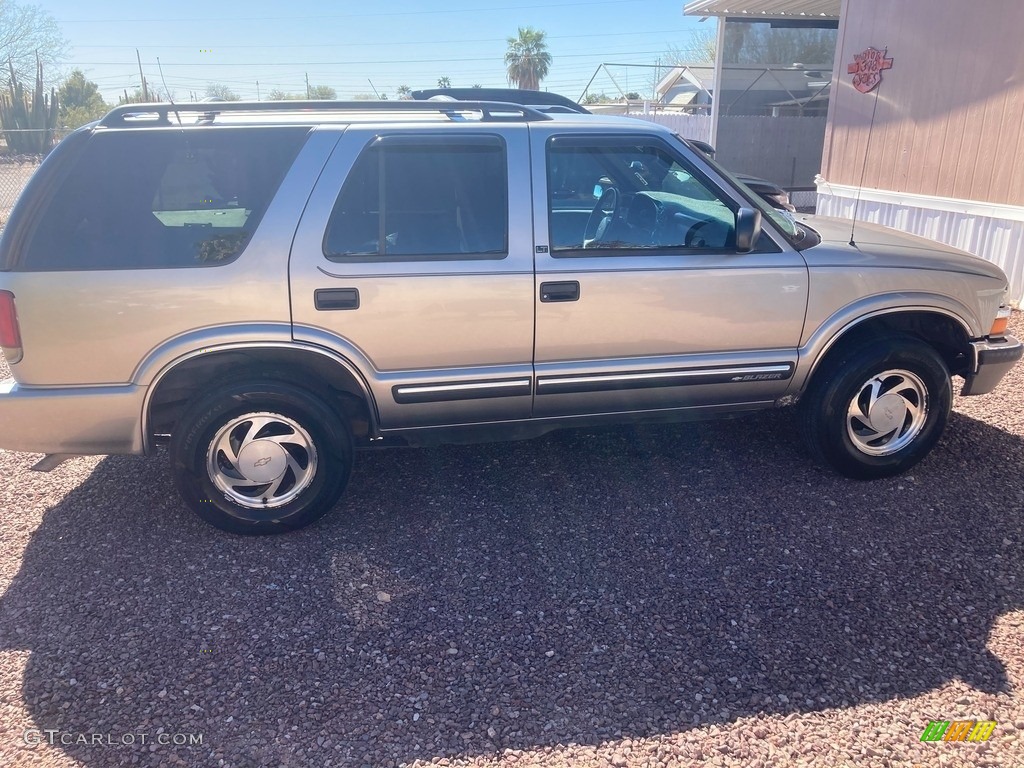 2001 Blazer LT 4x4 - Light Pewter Metallic / Medium Gray photo #1