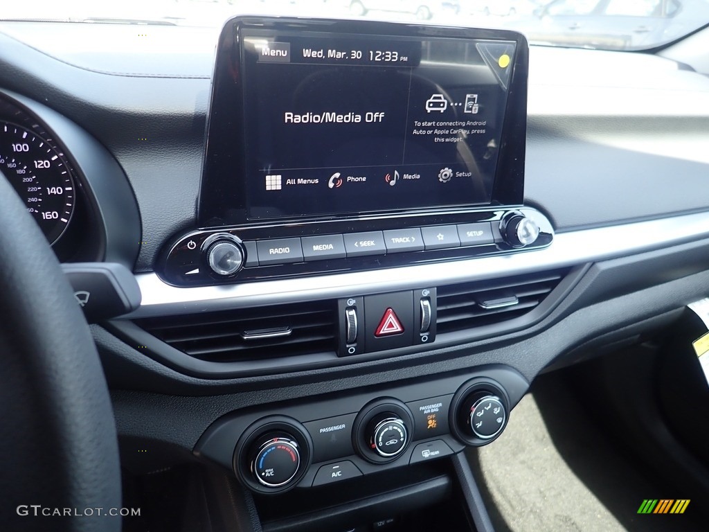 2022 Kia Forte LXS Controls Photo #143996598