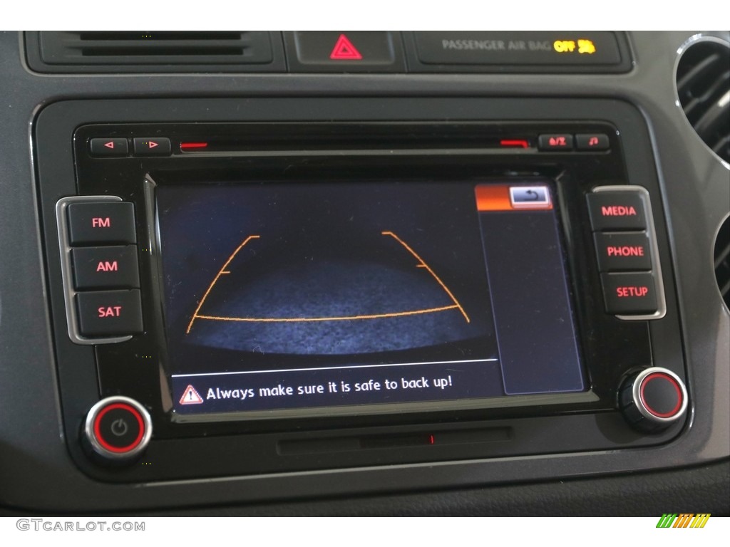 2014 Volkswagen Tiguan SE 4Motion Controls Photos