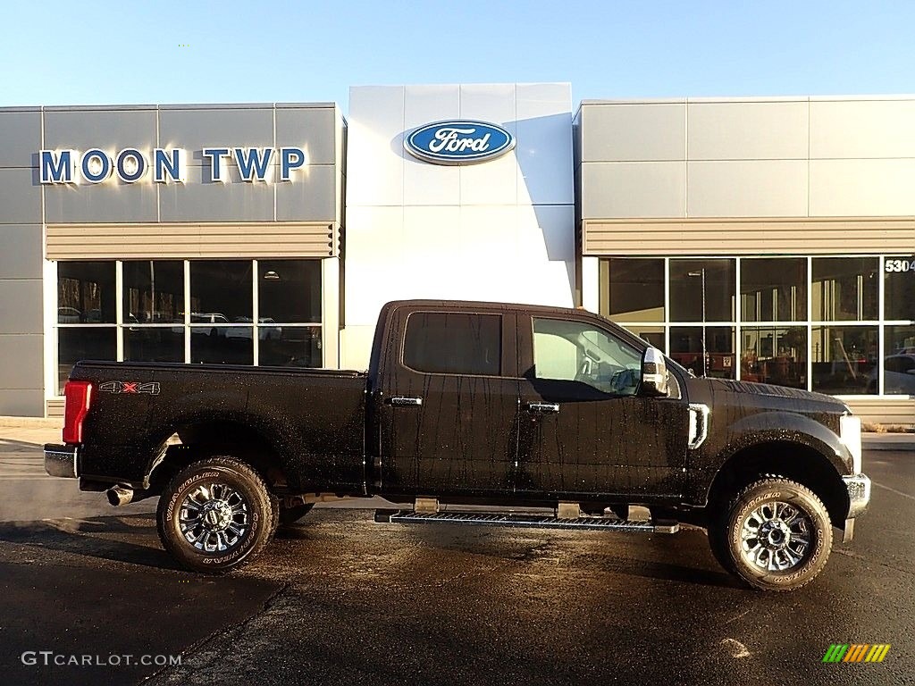 2017 F250 Super Duty Lariat Crew Cab 4x4 - Shadow Black / Black photo #1