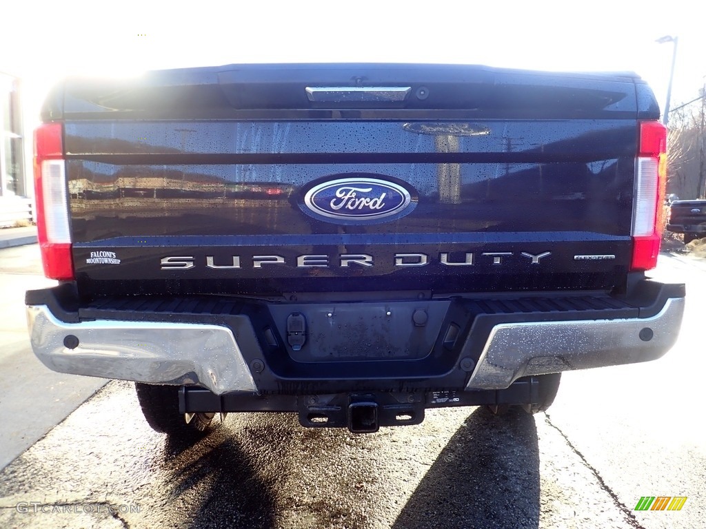 2017 F250 Super Duty Lariat Crew Cab 4x4 - Shadow Black / Black photo #3