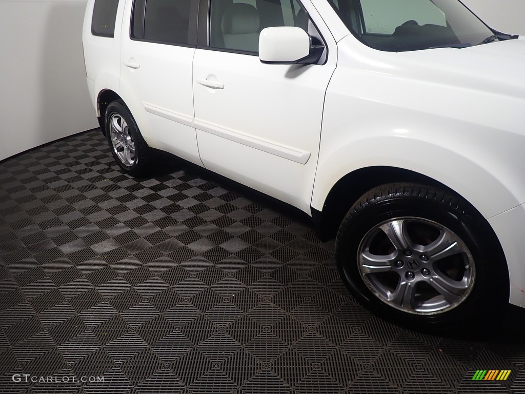 2013 Pilot EX-L 4WD - Taffeta White / Black photo #5