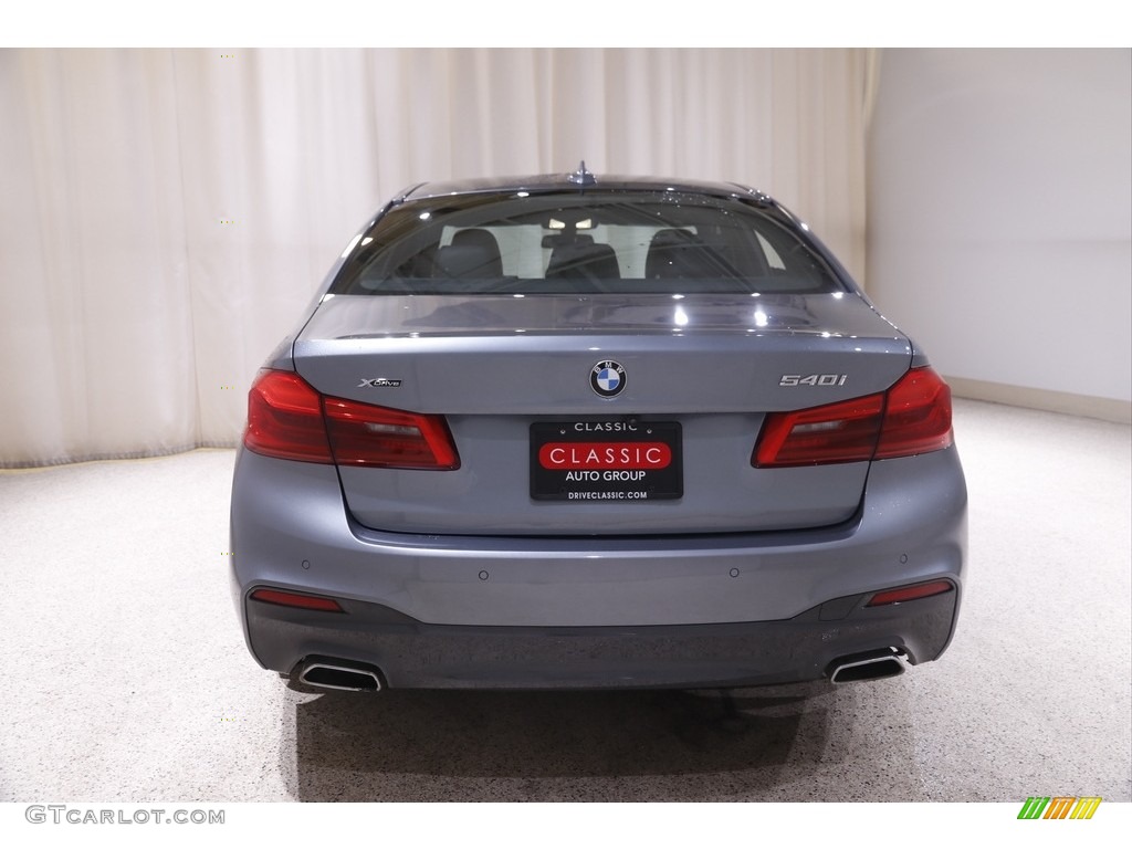 2018 5 Series 540i xDrive Sedan - Bluestone Metallic / Black photo #20