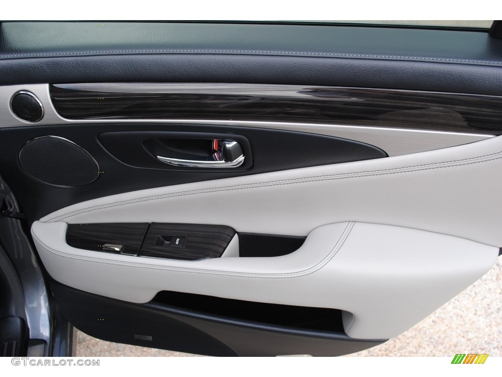 2017 Lexus LS 460 Light Gray Door Panel Photo #144005430