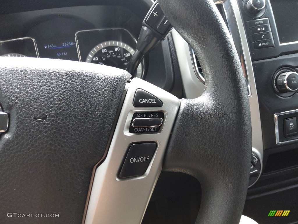 2019 Nissan Titan SV Crew Cab 4x4 Black Steering Wheel Photo #144006114