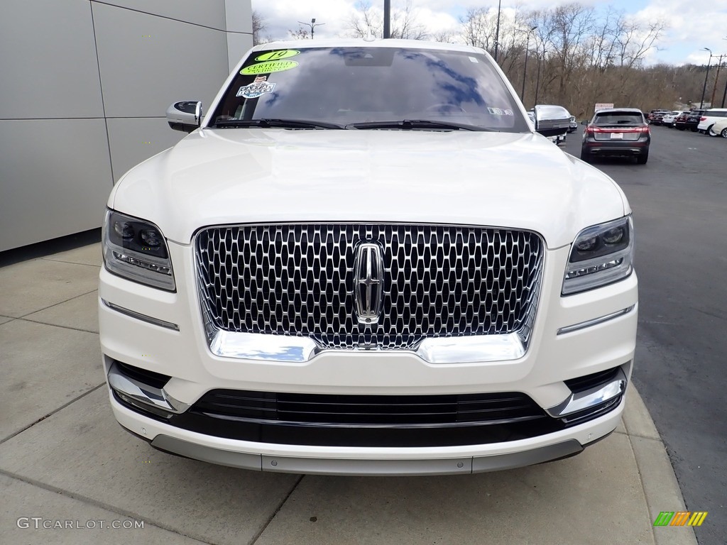 2019 Navigator L Black Label 4x4 - White Platinum Metallic Tri-Coat / Russet photo #9