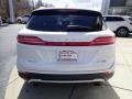 2016 White Platinum Metallic Tri-Coat Lincoln MKC Select AWD  photo #4