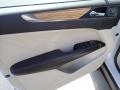 White Platinum Metallic Tri-Coat - MKC Select AWD Photo No. 18